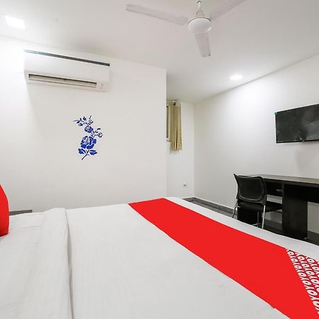 My Comfortable Hotel Nuova Delhi Esterno foto