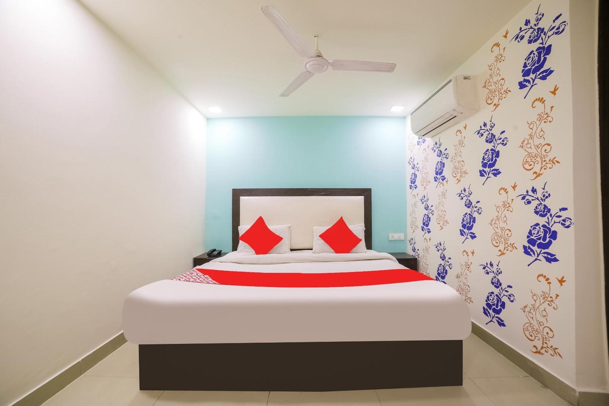 My Comfortable Hotel Nuova Delhi Esterno foto