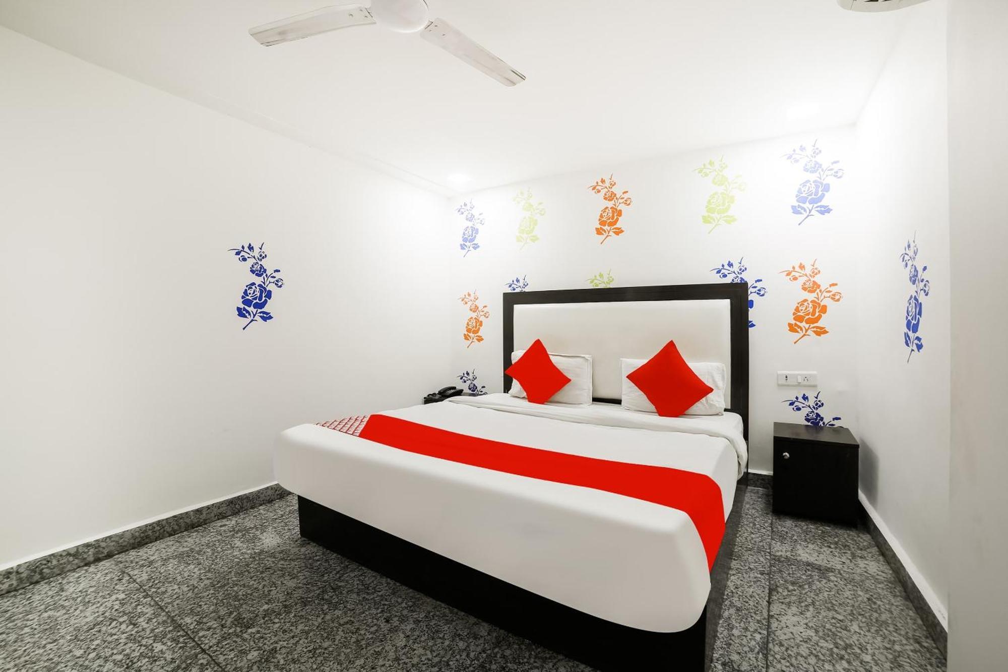 My Comfortable Hotel Nuova Delhi Esterno foto