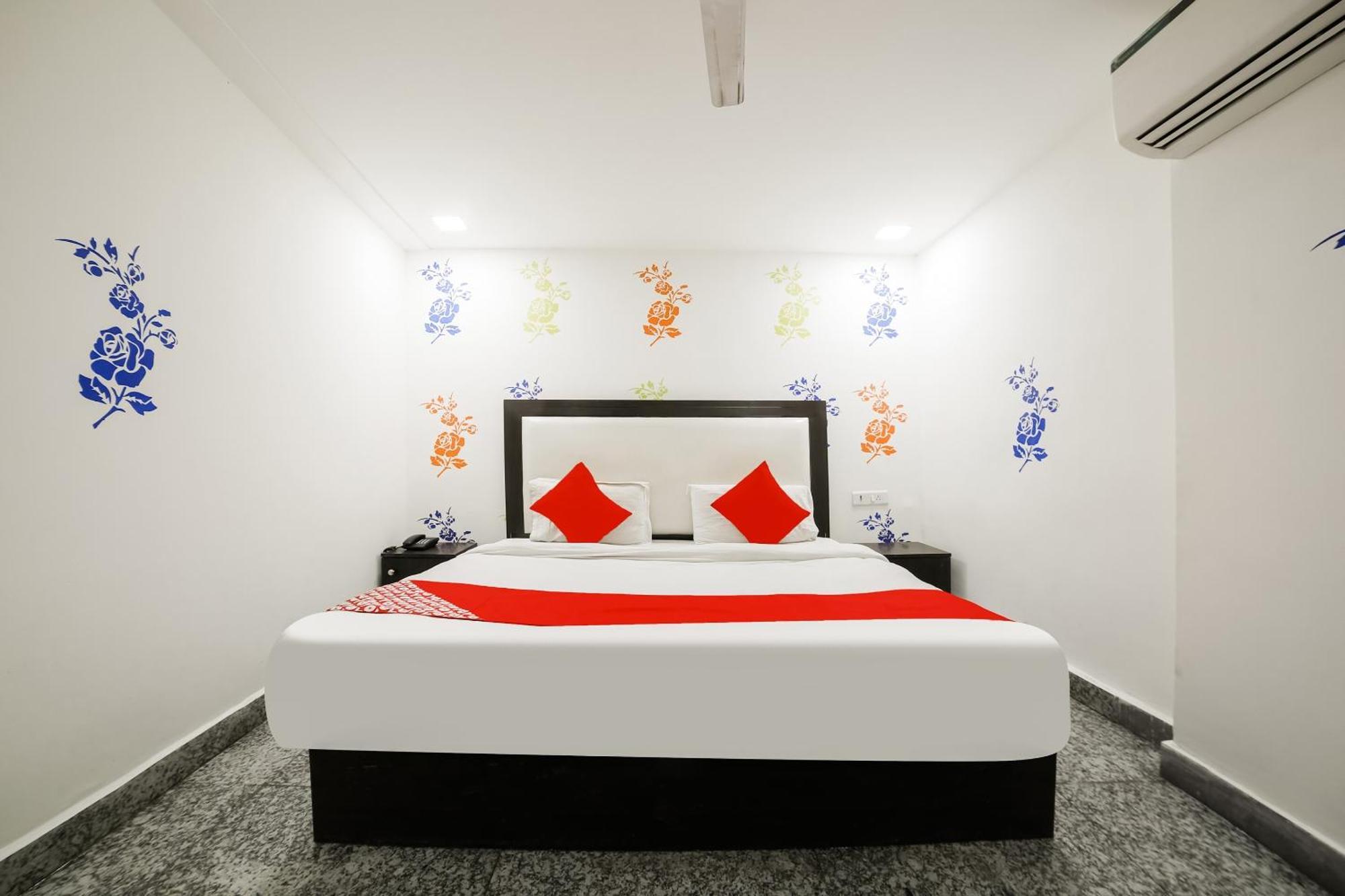 My Comfortable Hotel Nuova Delhi Esterno foto